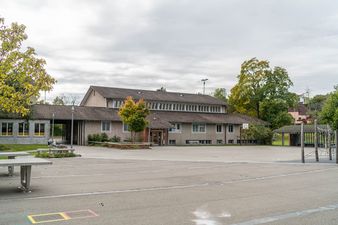 Schulhaus Brunnenmoos, Kilchberg