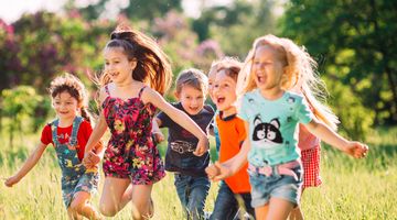 springende Kinder